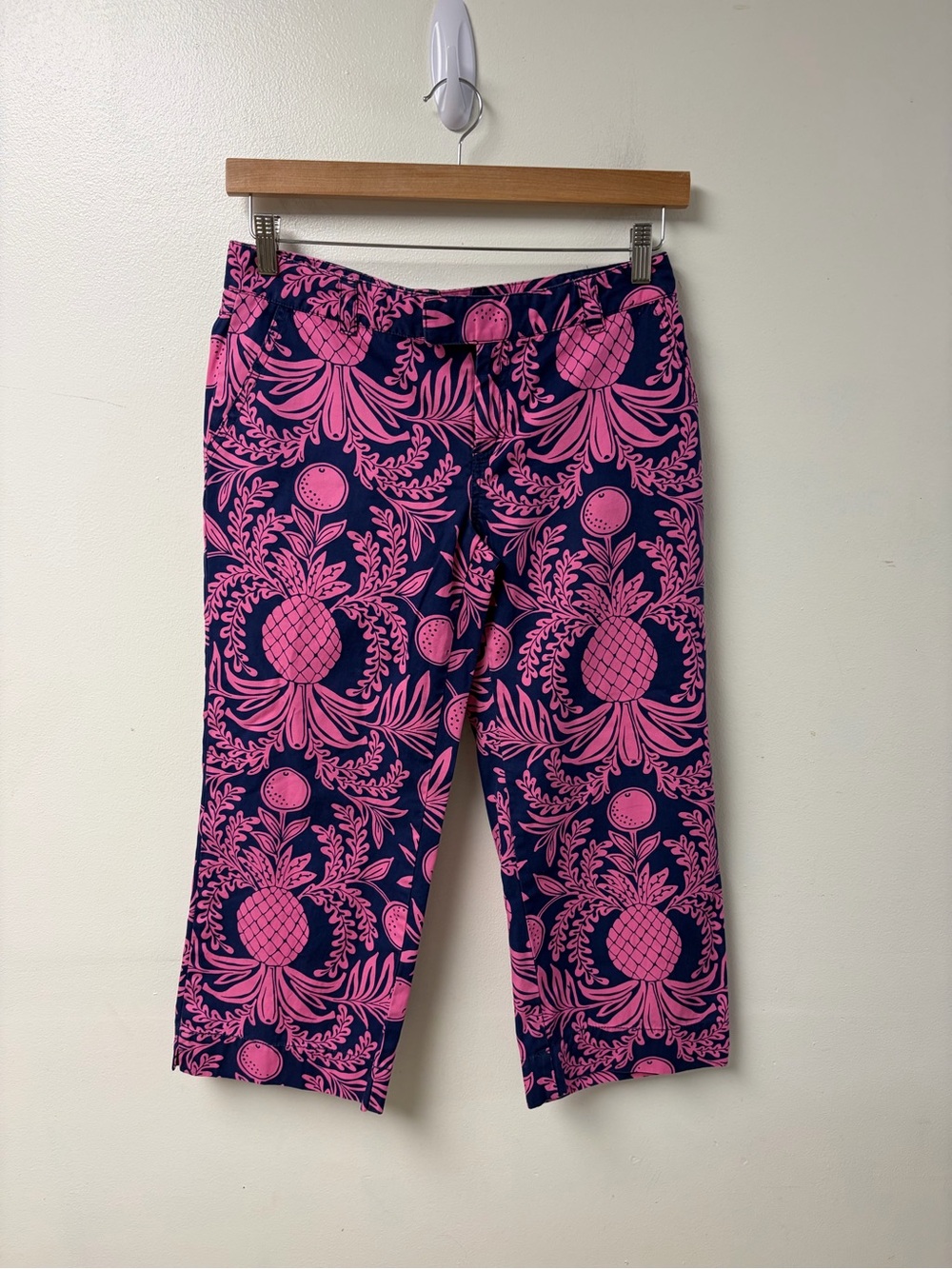 Lilly Pulitzer White Label Vintage Pink Pineapple Capri Pant Size 6